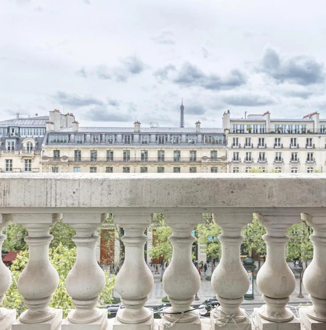 Élysées vip Paris 0*,  France